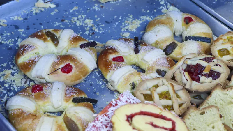 En sus especialidades para este mes de enero, producen la mini rosca